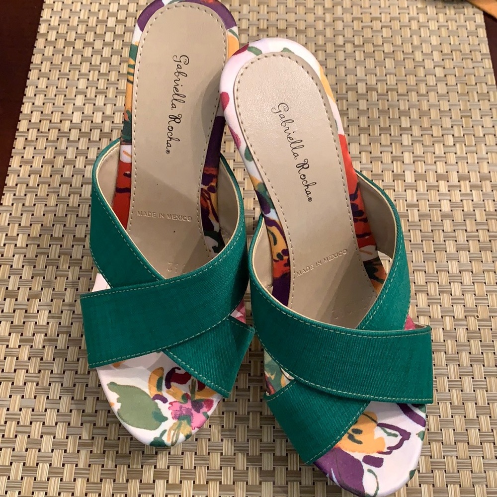 Gabriella Rocha Stacked Slides